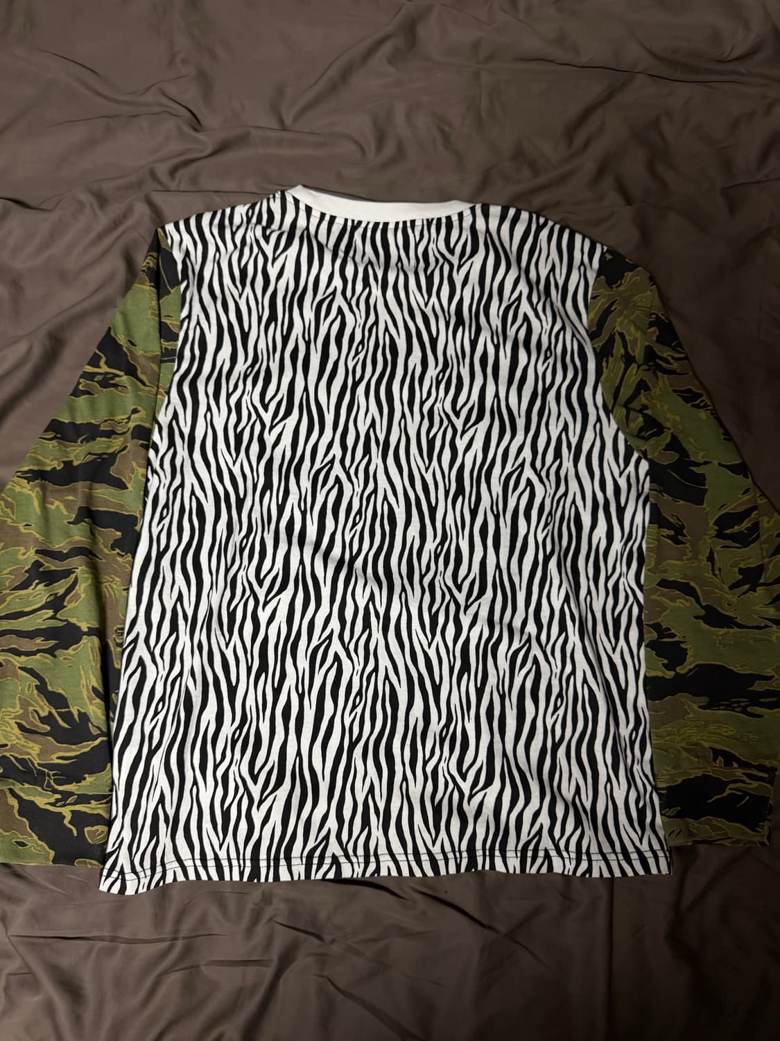 데님 티어스 x 롤링 스톤스 협업 롱슬리브 상품이미지2