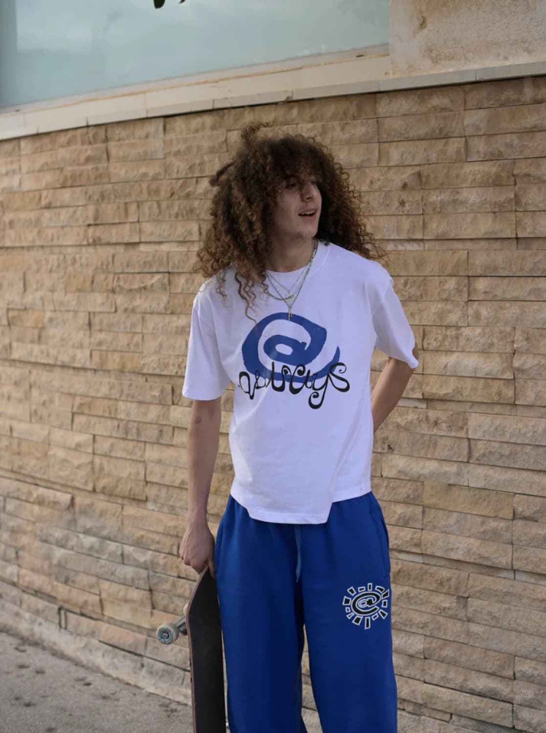 ADWYSD 반팔티 삽니다 상품이미지1