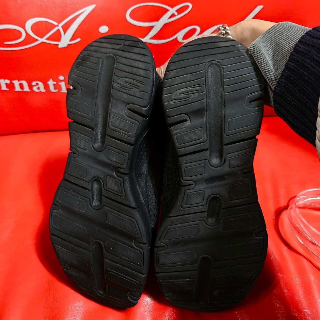 스케쳐스 아치핏 블랙 41.5size(265) 상품이미지7