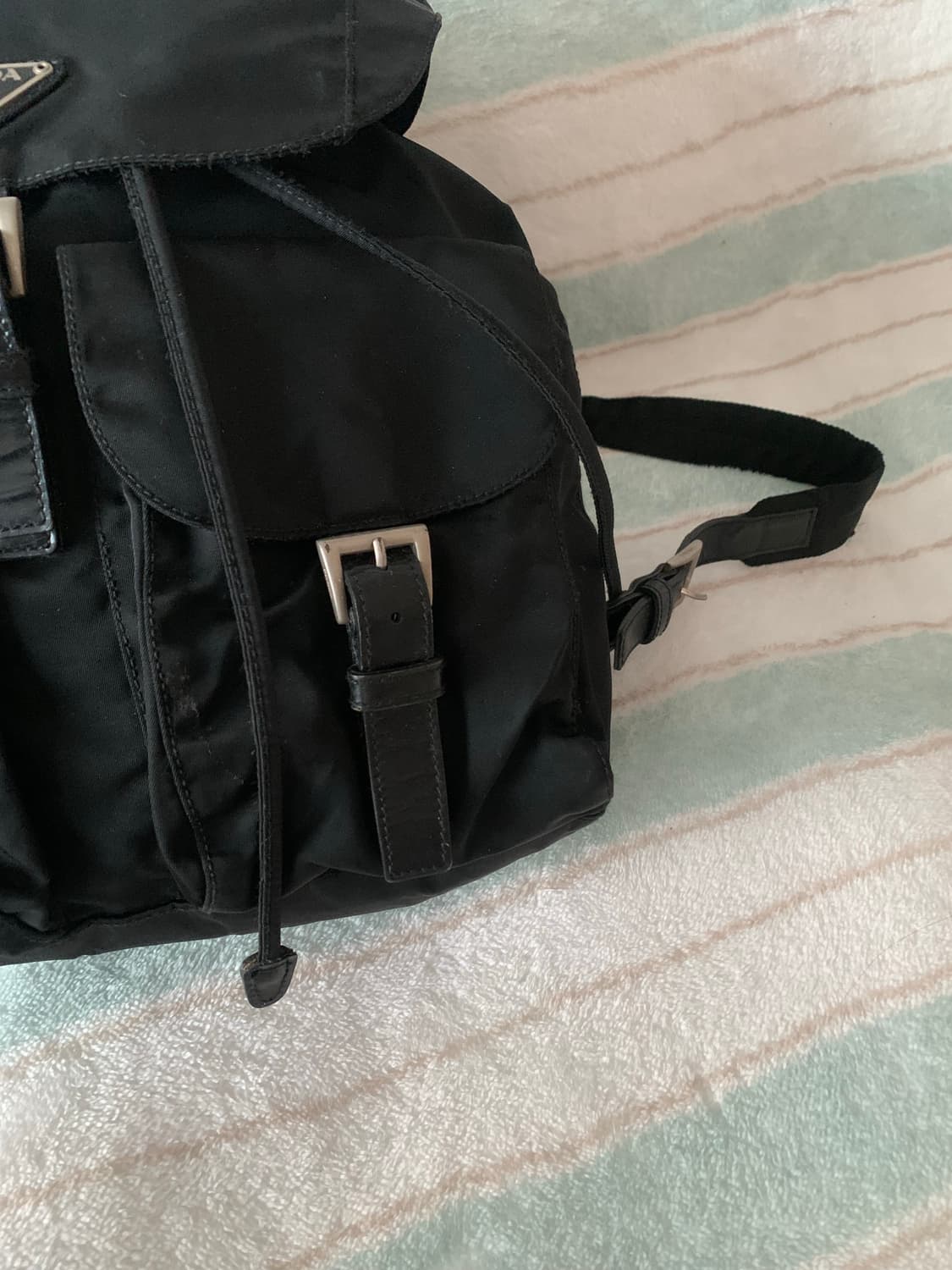 프라다 백팩 미듐 상품이미지3