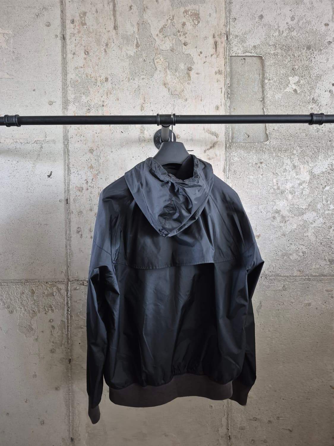 나이키 블랙 바람막이 후드집업 상품이미지3