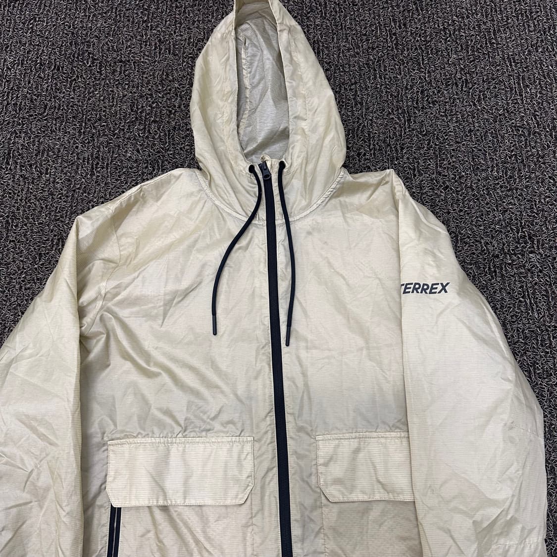 아디다스 테렉스 경량 바람막이 자켓 아이보리 95(M) 상품이미지2