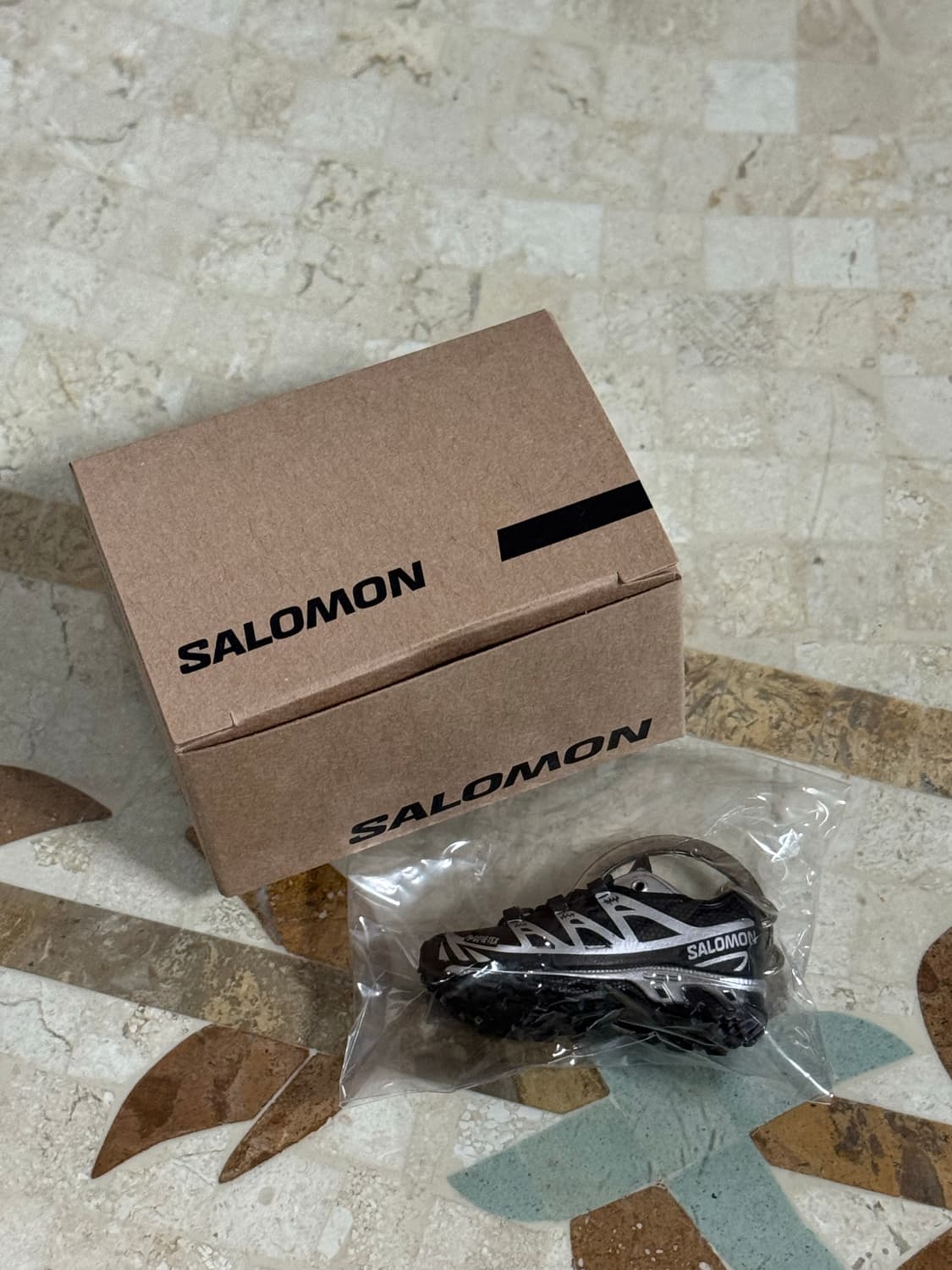 살로몬 XT6 키링 새상품 상품이미지2