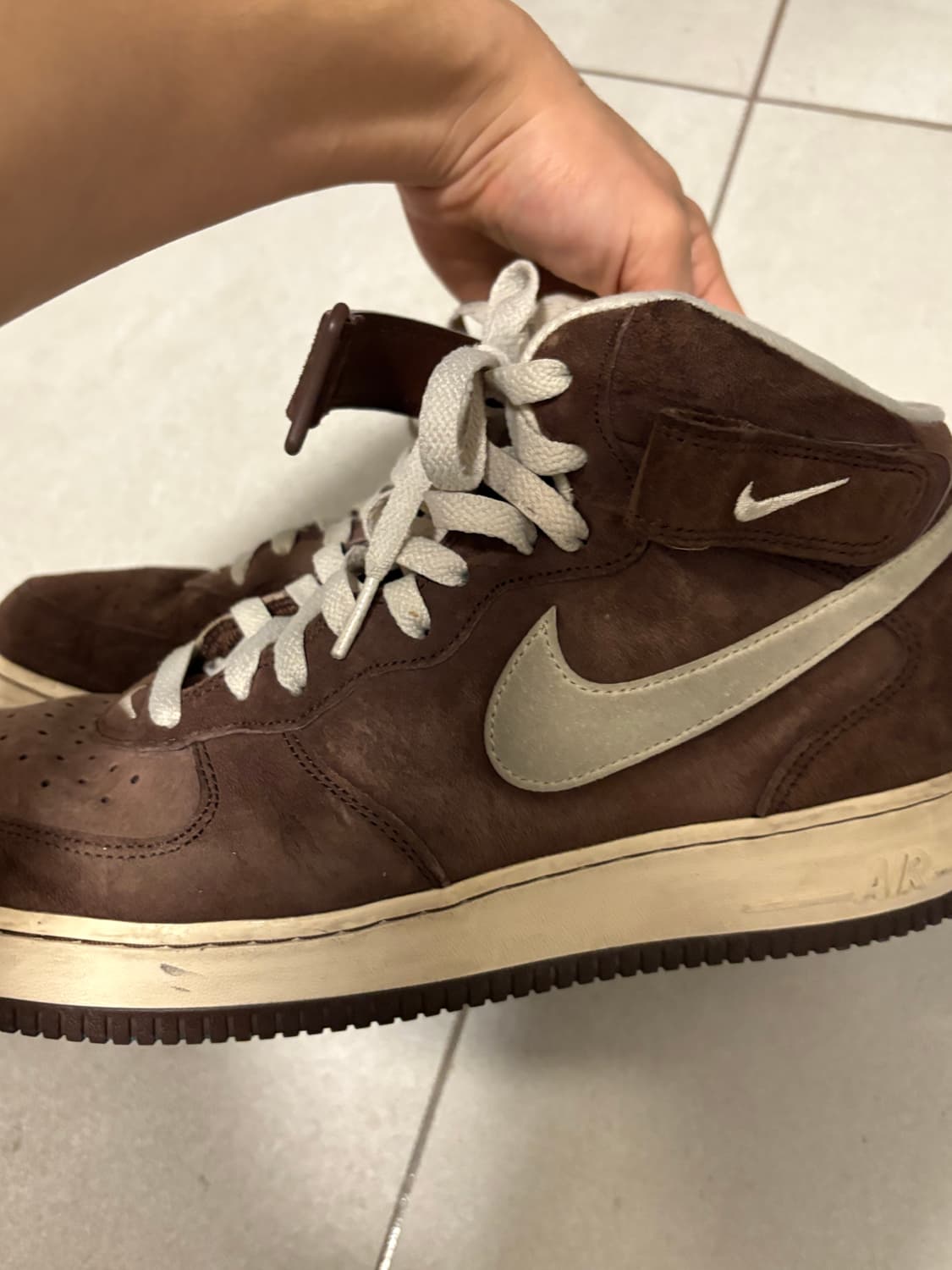 나이키 초콜릿포스 미드 290 상품이미지1