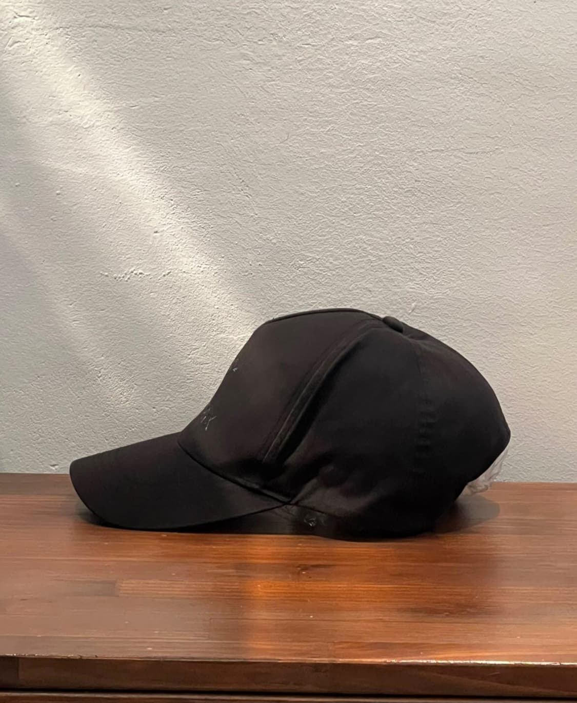 Arcteryx 블랙 Bird Word Cap 상품이미지4