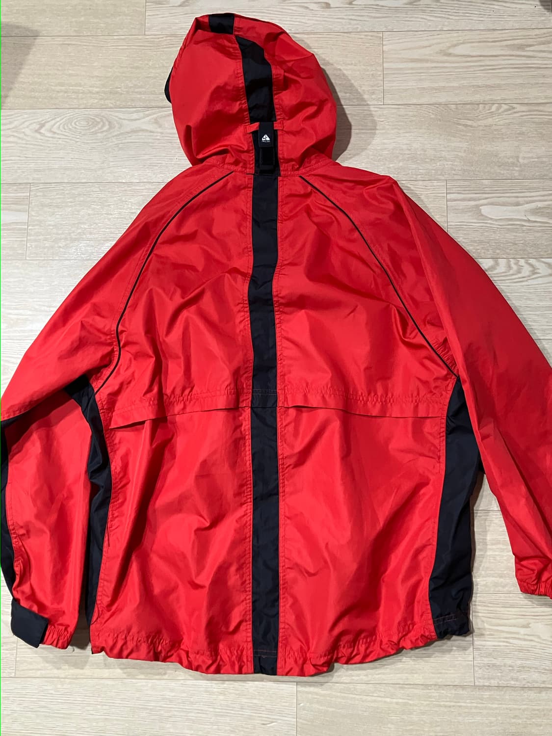 나이키 acg 레드 블랙 바람막이 상품이미지2