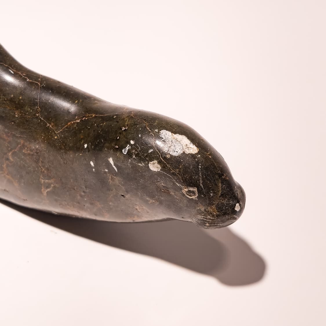 Inuit Handcarved Soapstone Swimming Seal 상품이미지4