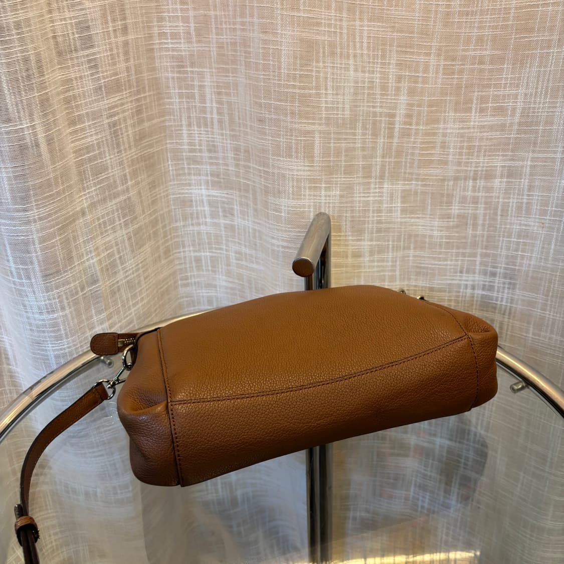 정품 루이까또즈 가죽 크로스백     상품이미지7