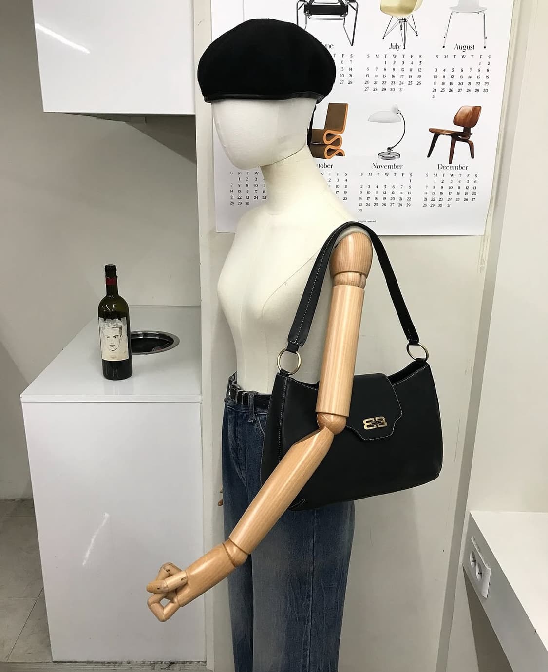 발렌시아가 금장 BB로고 레더 숄더백 상품이미지10