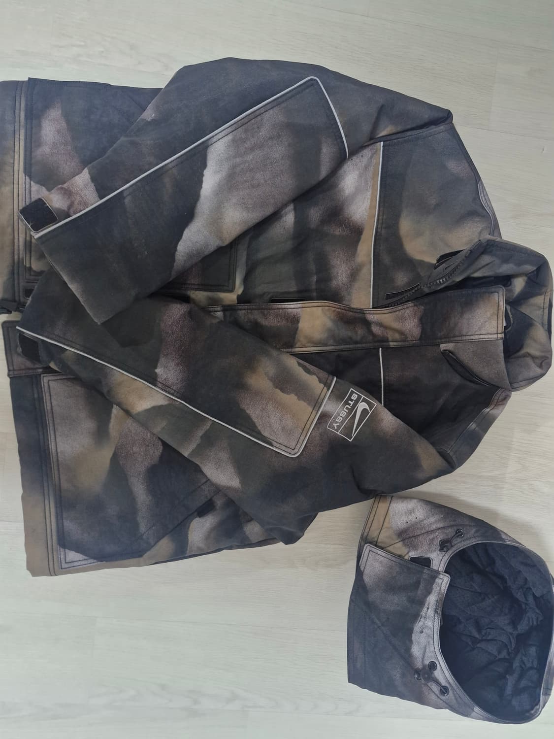 나이키 X 스투시 남성 유틸리티 카모 후드 자켓 HQ8520-900 상품이미지1