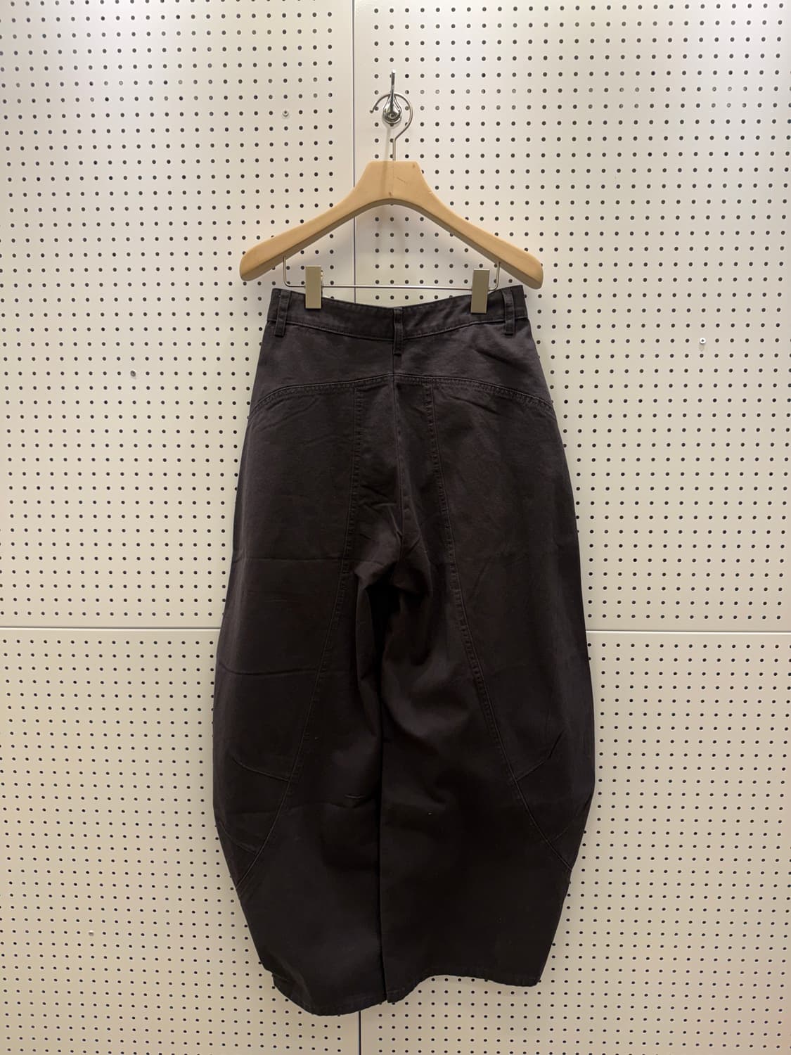 입체 패턴 와이드 팬츠 블랙 U493 상품이미지4