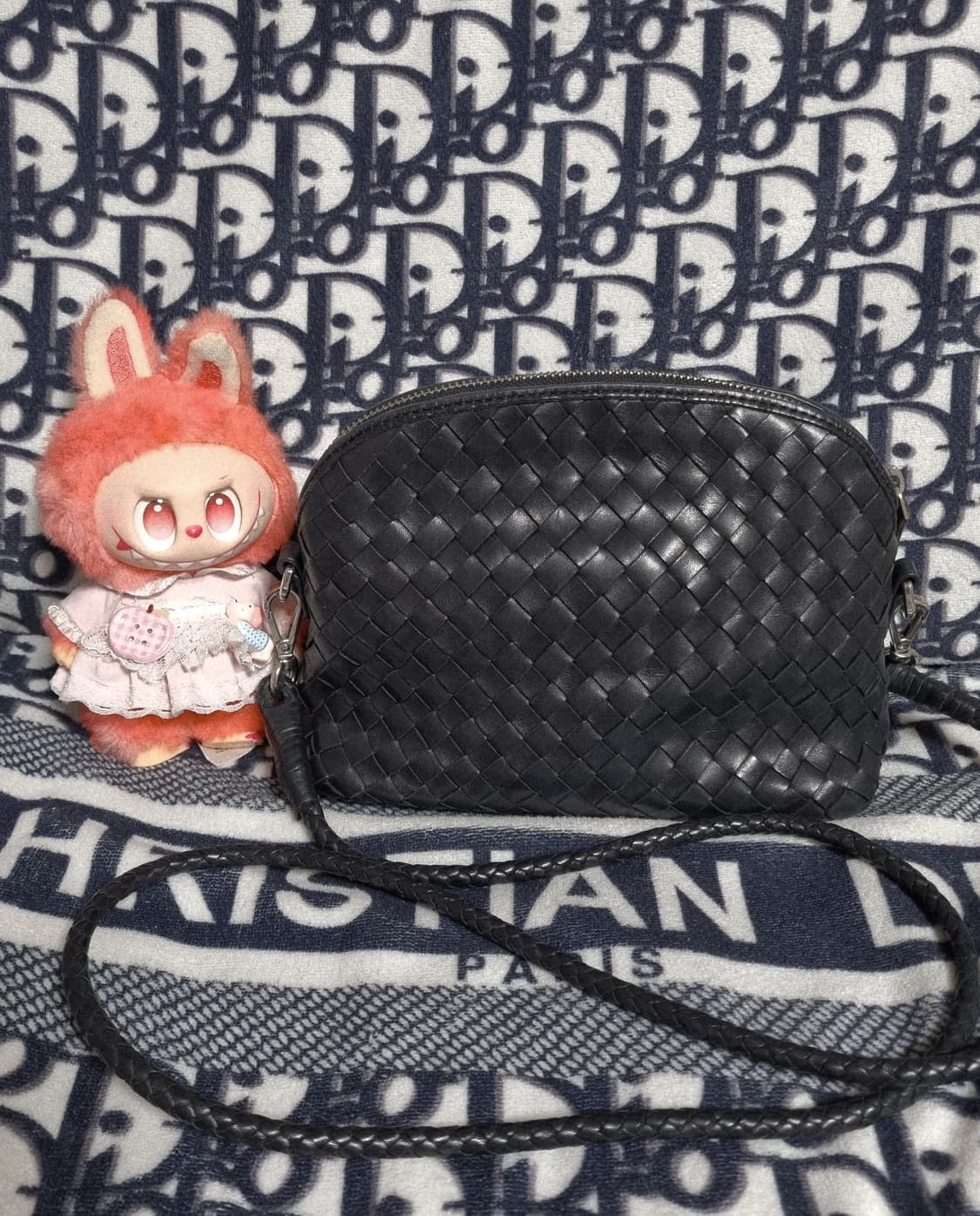 정품) 드레곤 디퓨전 바디 크로스백  상품이미지1