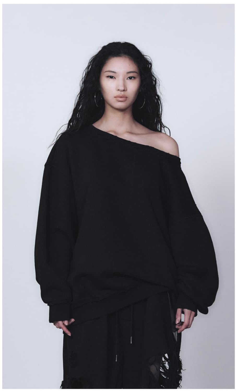 트리밍버드 Scratch Damage BoatNeck SweatShirt 상품이미지1