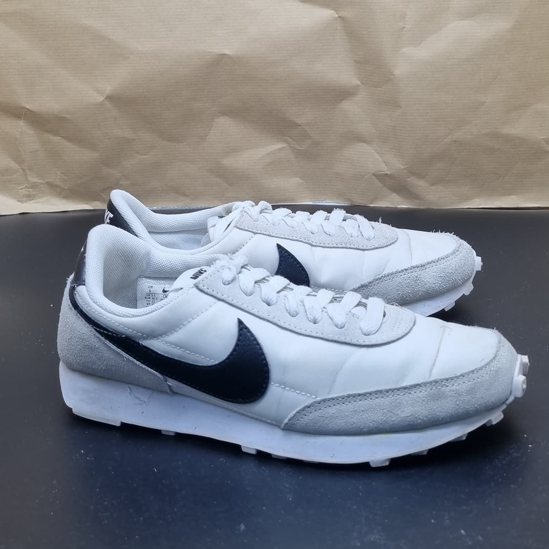 나이키 데이브레이크 흰검 여성운동화230  상품이미지1