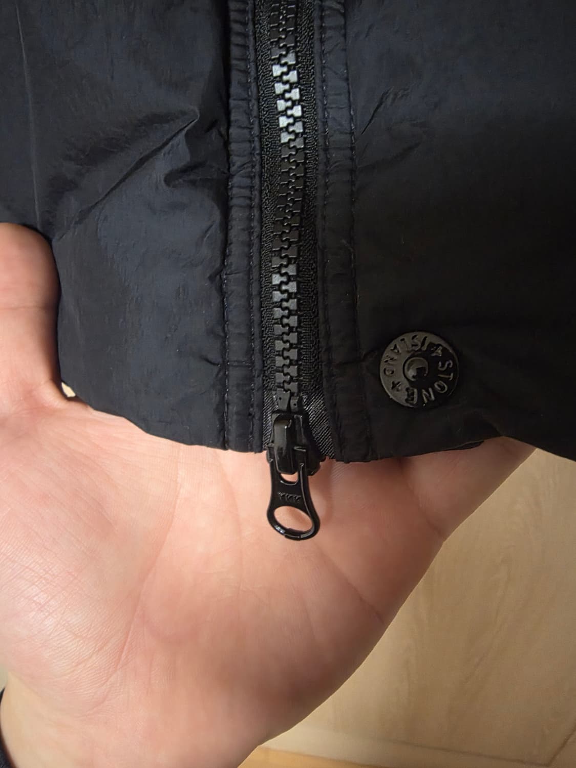 [21FW / L ] 스톤아일랜드 가먼트다잉 크링클랩스 다운 후드 패딩 상품이미지2