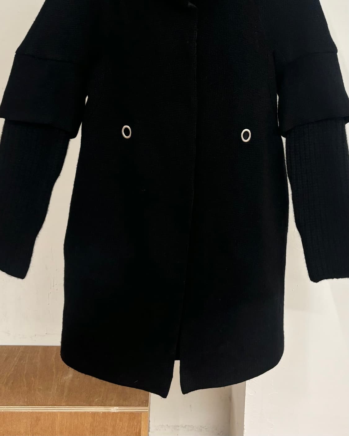 브루넬로 쿠치넬리 블랙 울 캐시미어 혼방 아일렛 코트  상품이미지5