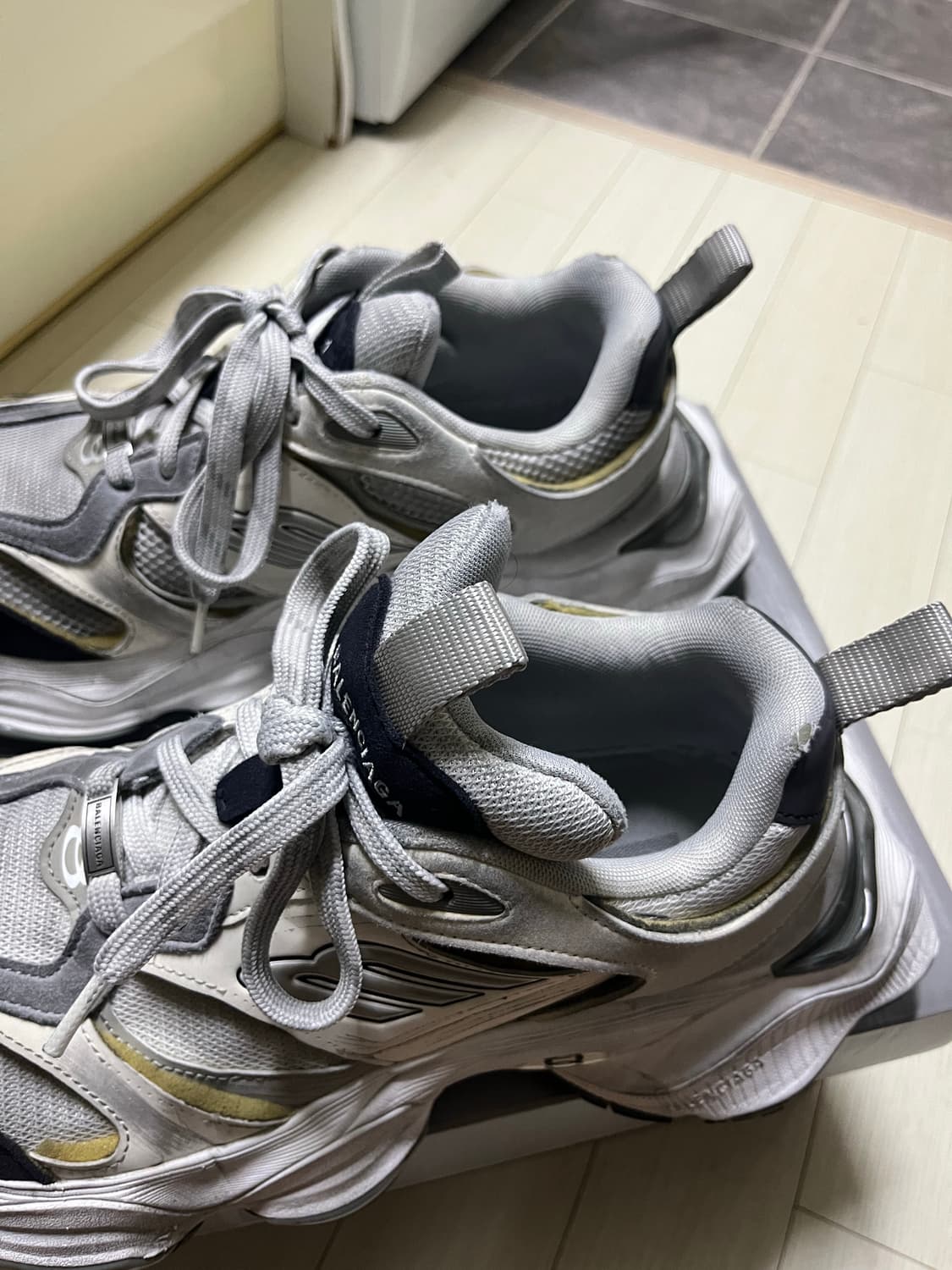 발렌시아가 카고 스니커즈 42 상품이미지2