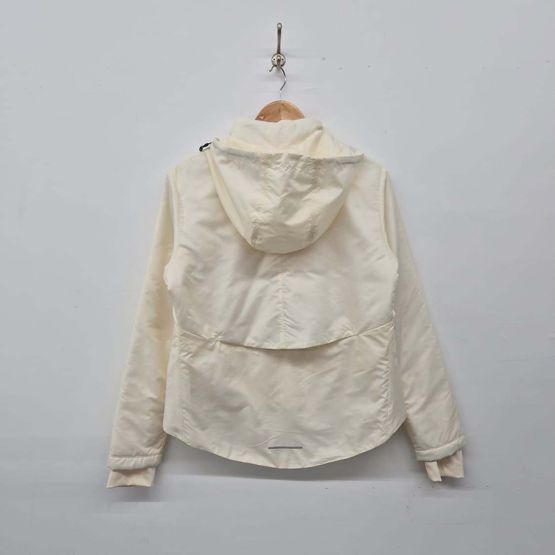 나이키 패딩 후드 바람막이 아이보리 여성 M 상품이미지5