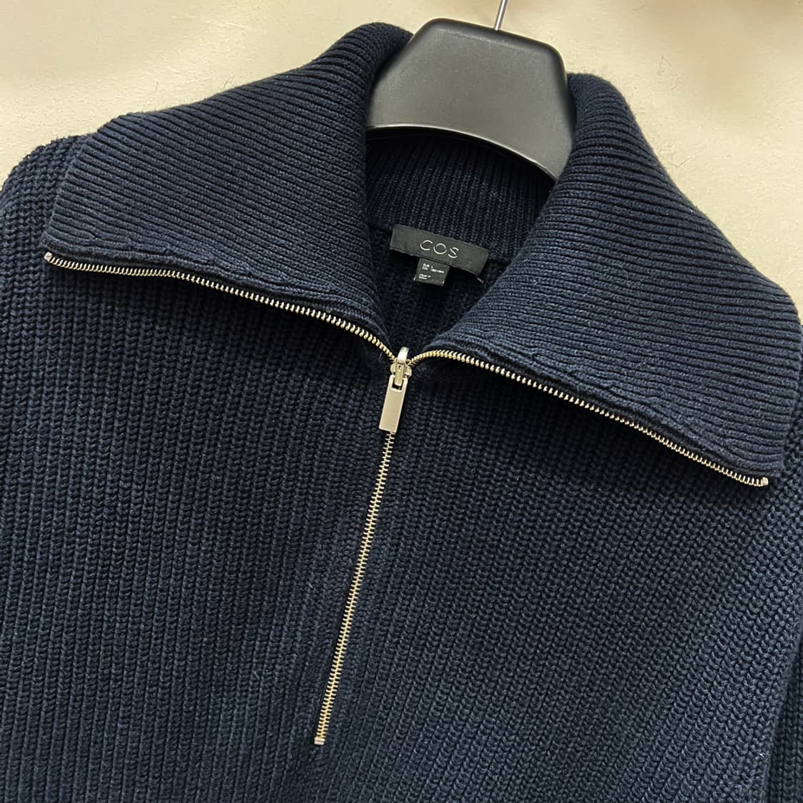 COS 코스 오버핏 반집업 울 니트 L 상품이미지3