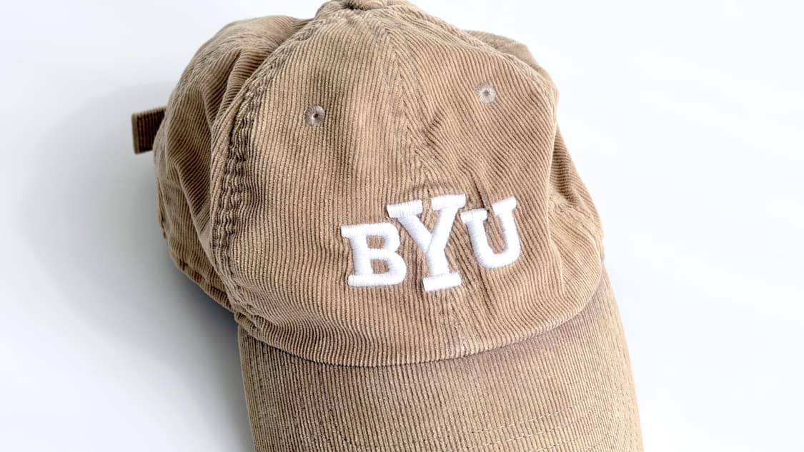 나이키 S1ZE 코듀로이 연갈색 볼캡 ‘BYU’ 상품이미지3