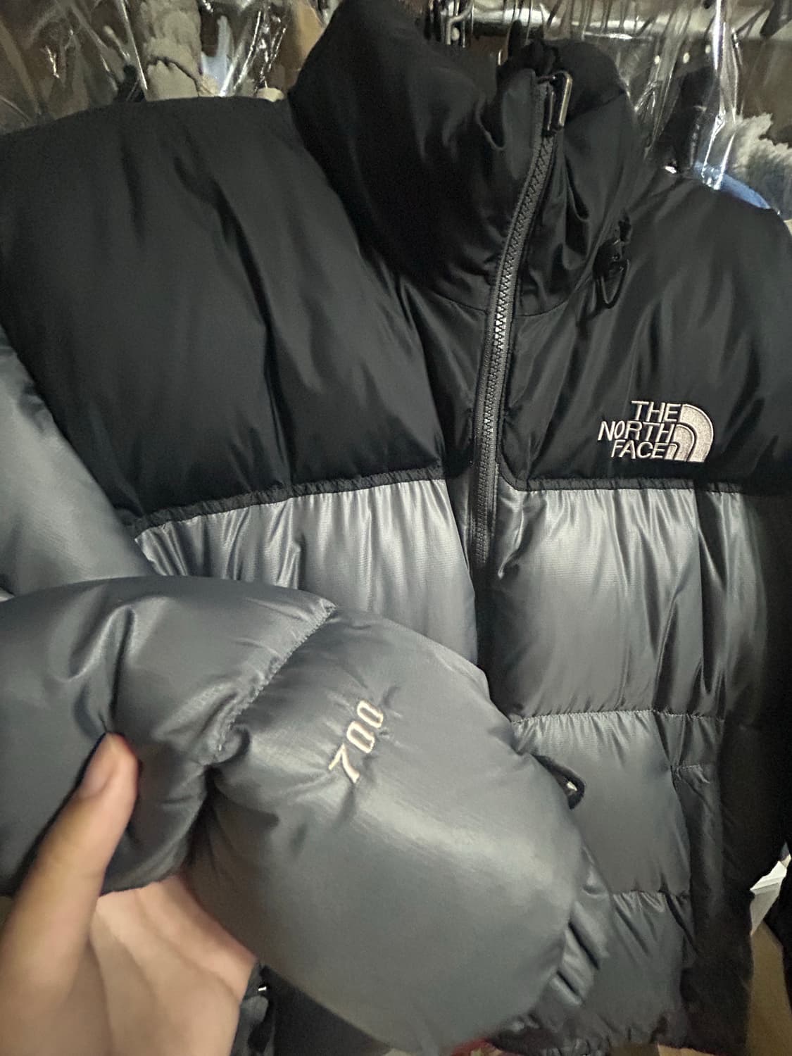 노스페이스 700 눕시 패딩 100 그레이 상품이미지2