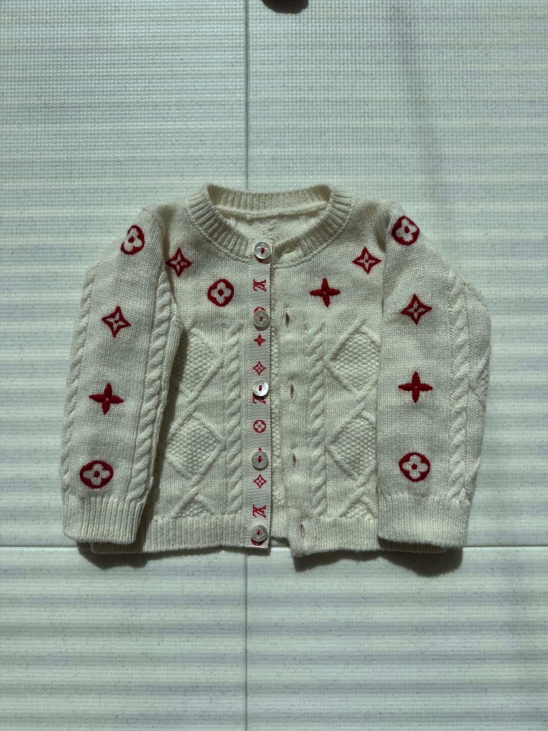 루이비통 아기용 캐시미어 가디건 3m 상품이미지1