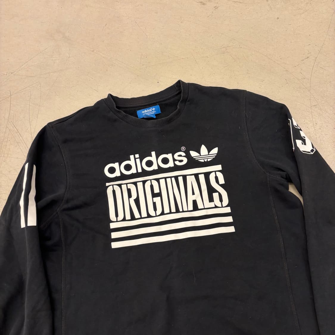 아디다스 빅로고 오리지널 맨투맨 상품이미지2