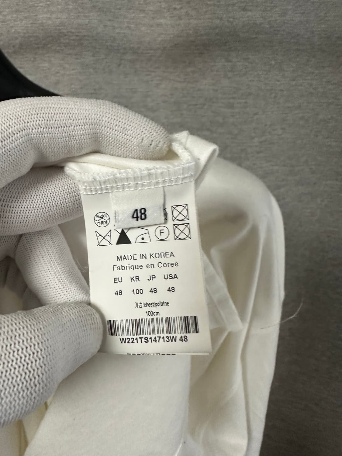 (48) 우영미 글로우 백로고 롱슬리브 아이보리  상품이미지6