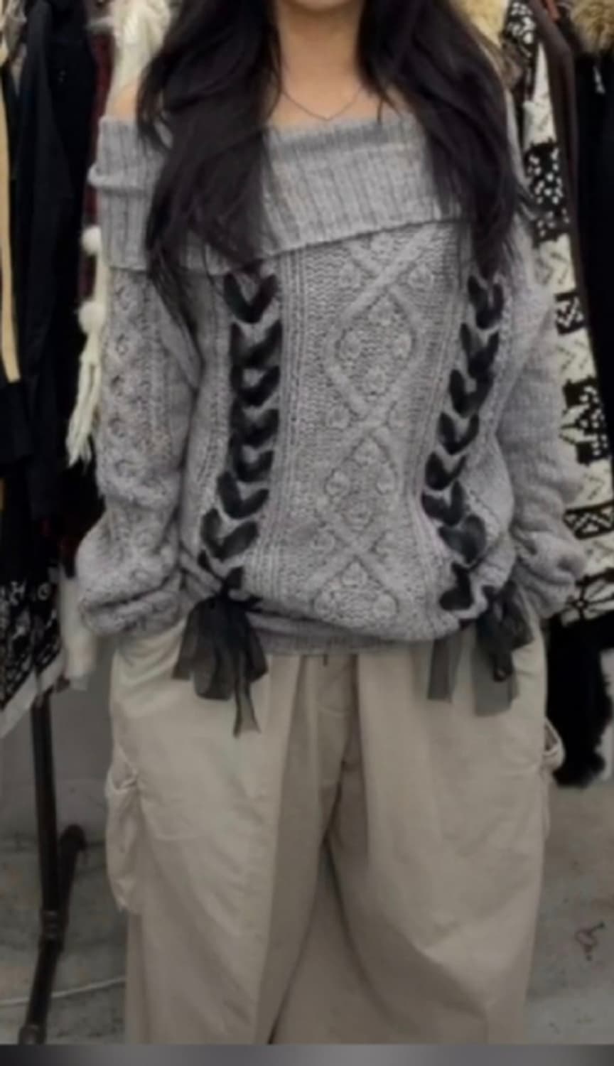 리본 오프숄더 롱니트 원피스 상품이미지1