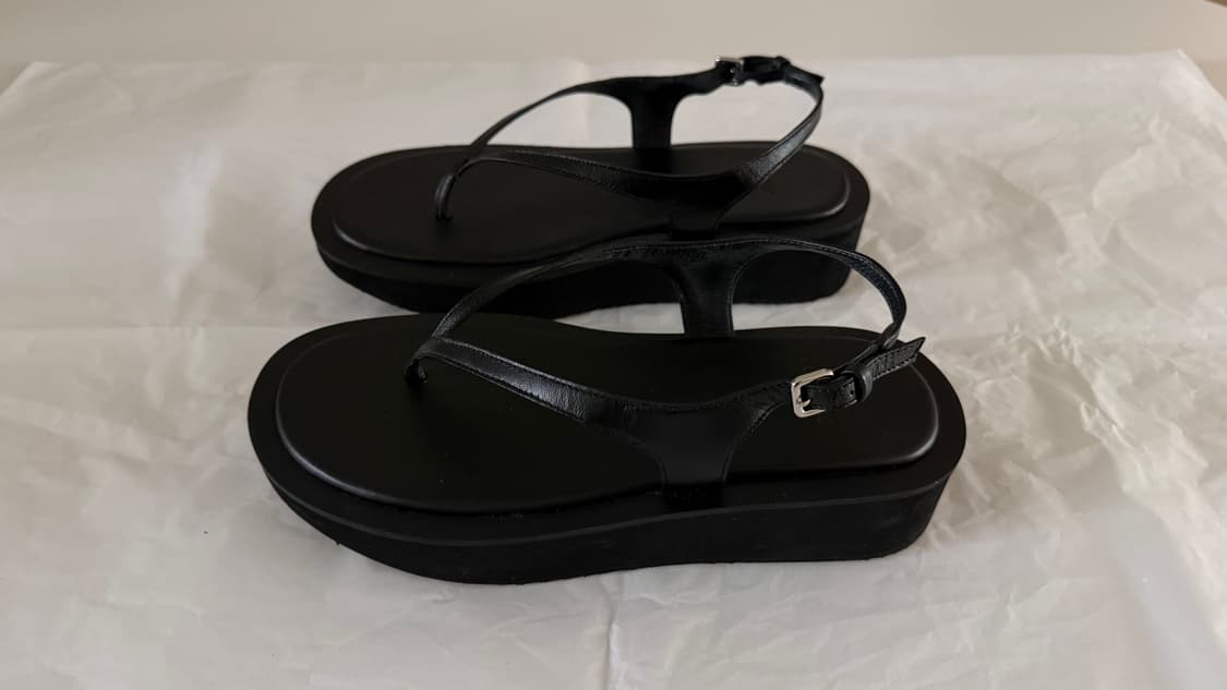 Size 230 / 얼바닉30 클라우디 샌들 블랙 상품이미지4