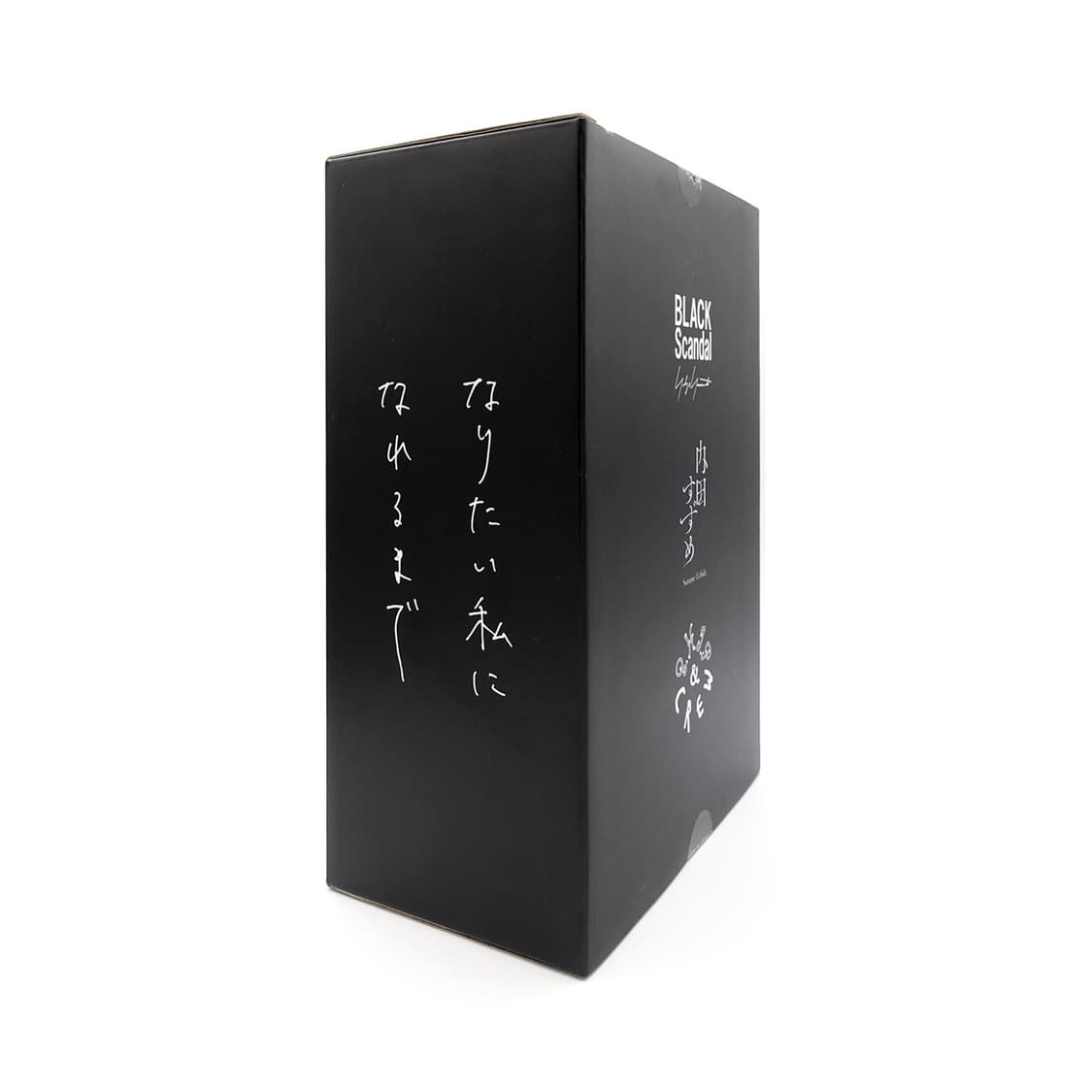 요지야마모토 블랙스캔들 베어브릭 400 우치다스즈메 아트토이 피규어 상품이미지4