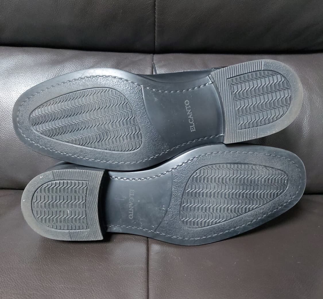 엘칸토 남성 가죽 구두 블랙(265mm)

 상품이미지8