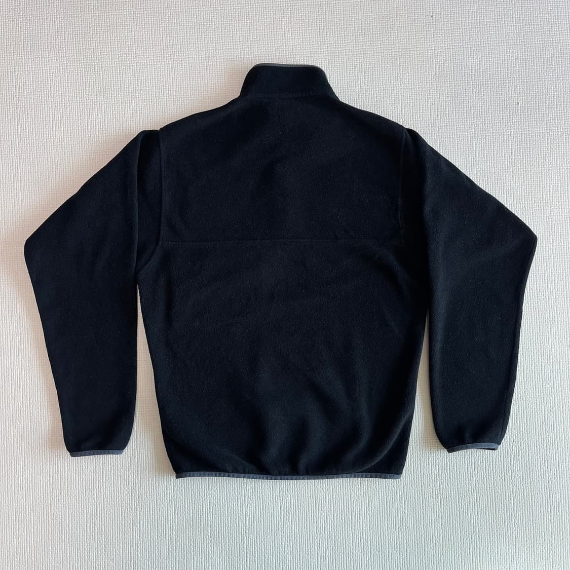 파타고니아 신칠라 블랙 포지그레이 상품이미지2