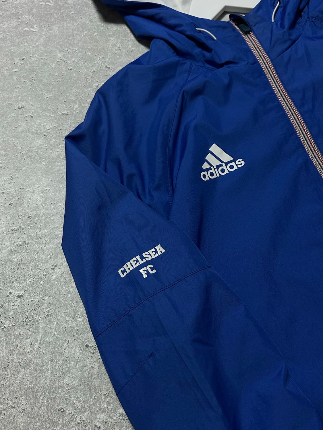 아디다스 첼시 올드스쿨 블루 바람막이 상품이미지4
