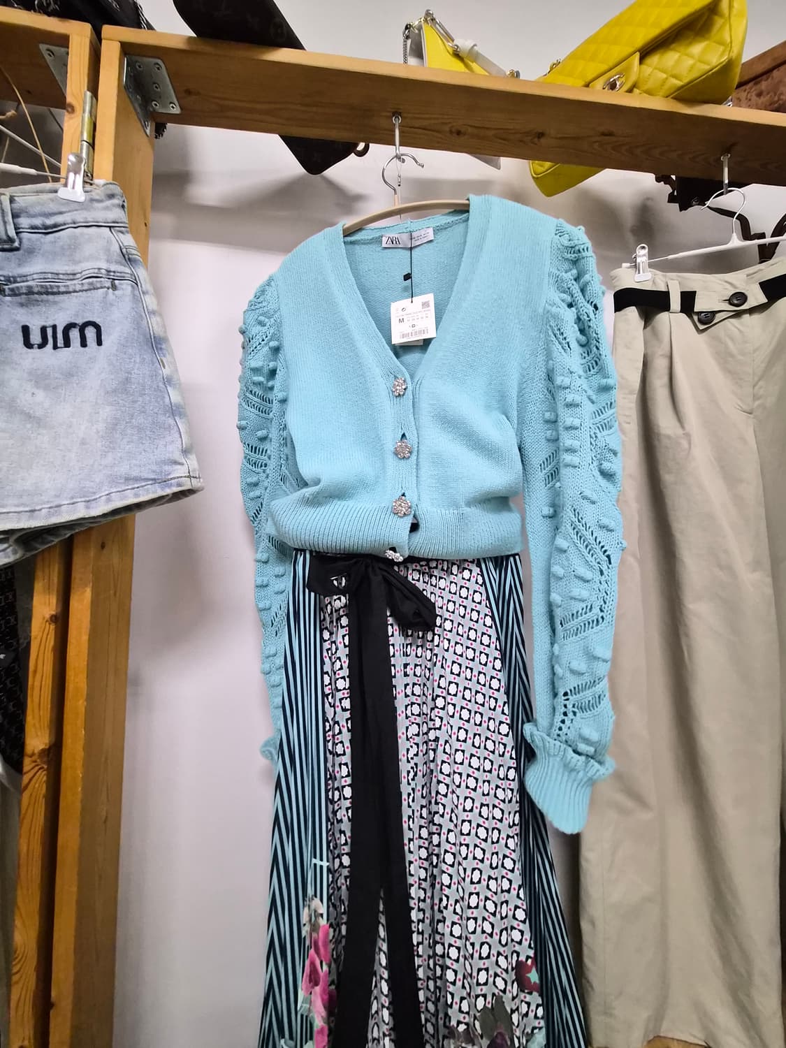 자라 크로쉐 보석단추 가디건 상품이미지4