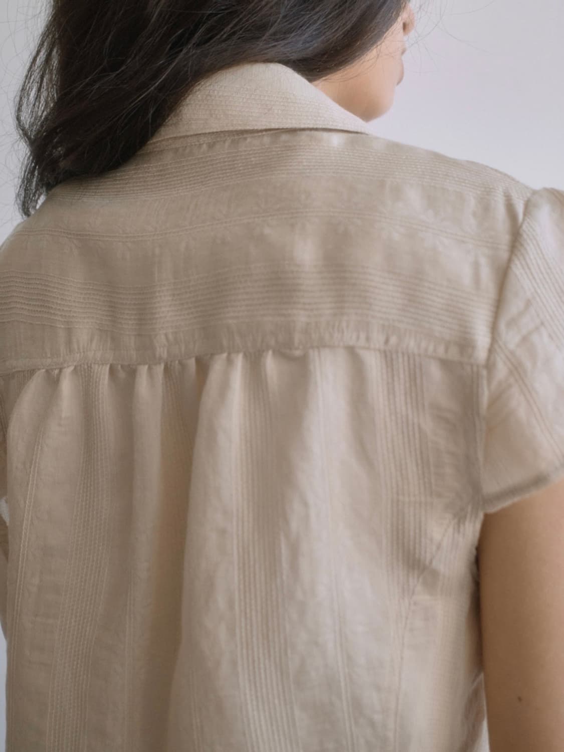 포르테나 WRAP BUTTON CAP SLEEVE BLOUSE 상품이미지5