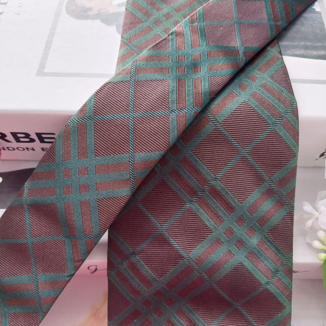버버리 실크 브라운 노바 체크 넥타이 9.7cm A+등급 K2119 상품이미지3