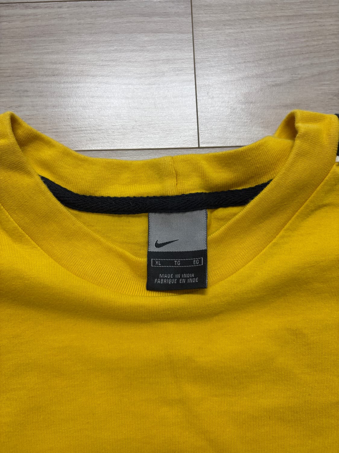 Nike 올드스쿨 반팔 XL 사이즈 팝니다. 상품이미지3