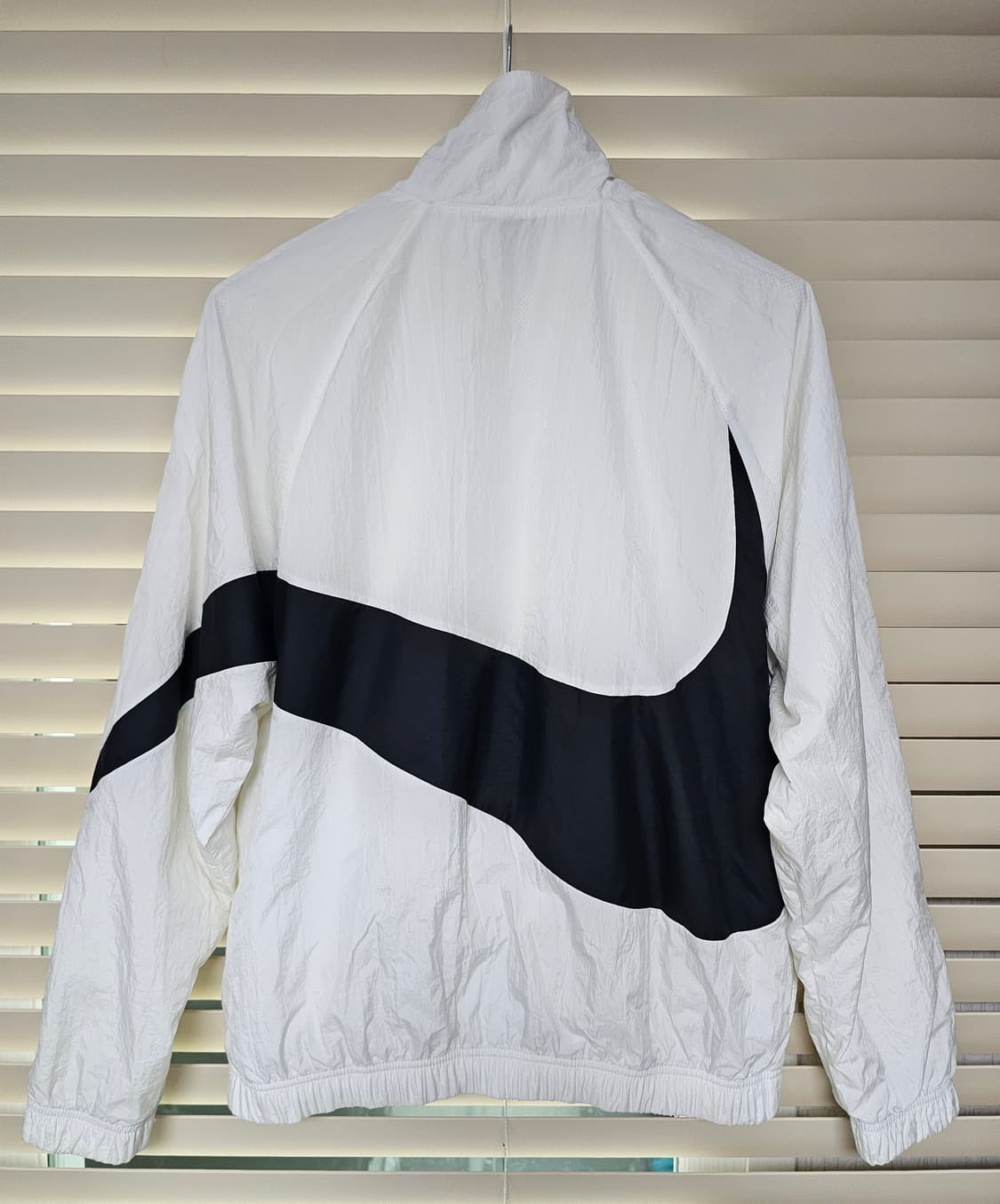 나이키 스우시 윈드러너 바람막이 M 상품이미지3