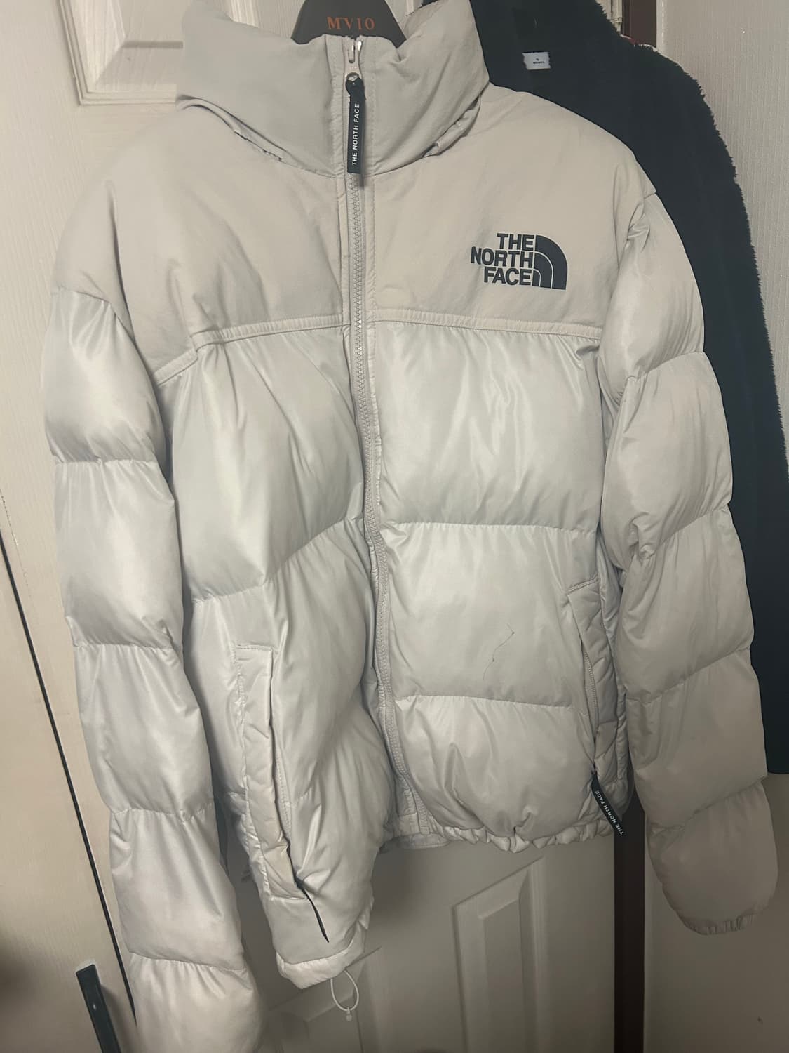 노스페이스 눕시 온볼 아이보리 패딩 L 상품이미지1