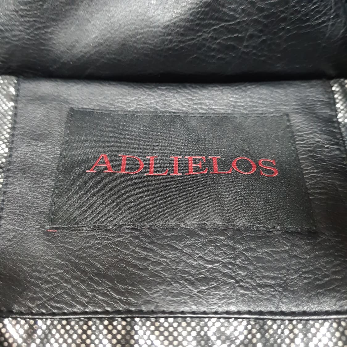 ✨ (바배) 에드리엘로스 페이크 블랙 레더 가죽 패딩  상품이미지3