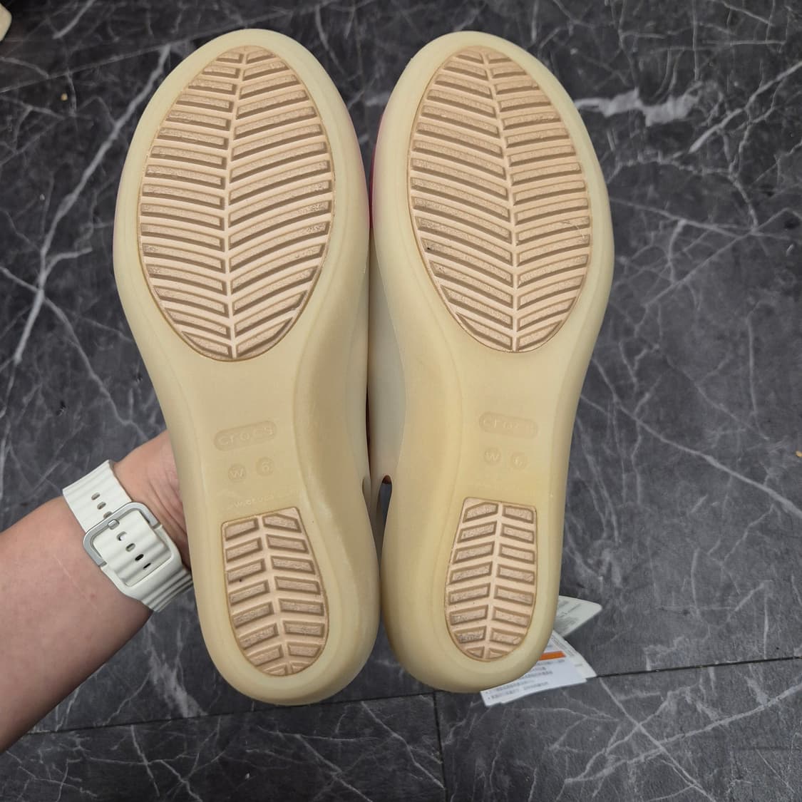 CROCS / 이사벨라 슬링백 stucco/peony 상품이미지4