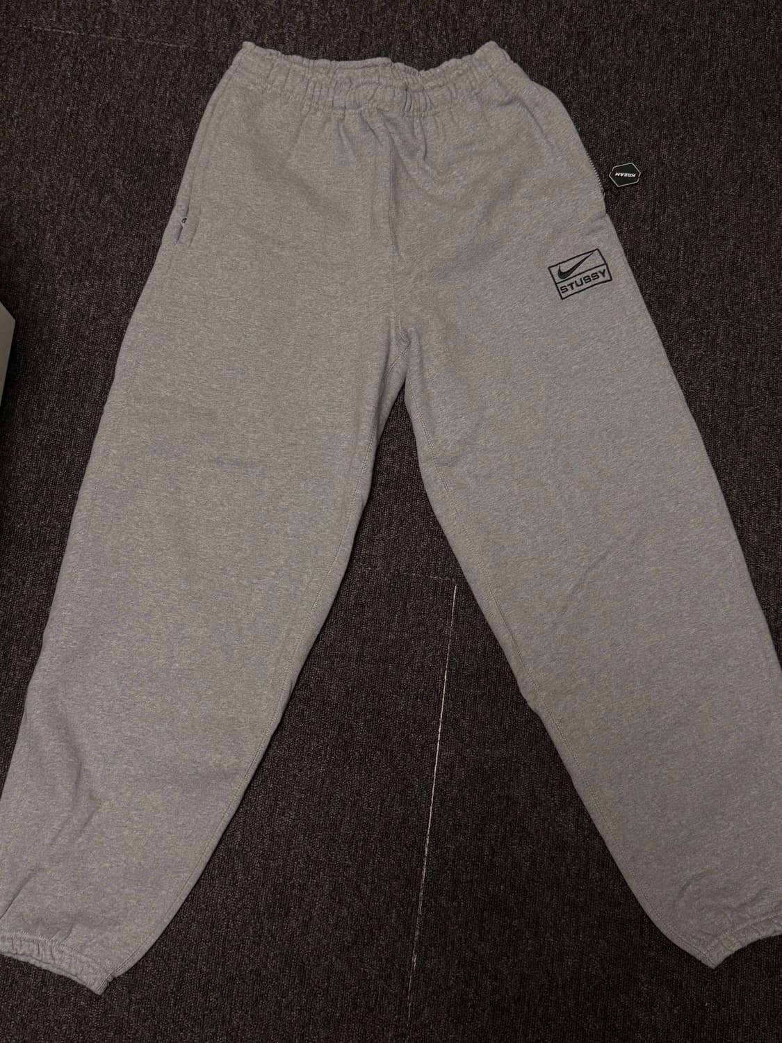 [S] 나이키 x 스투시 NRG 플리스 팬츠 다크 그레이 헤더 상품이미지1