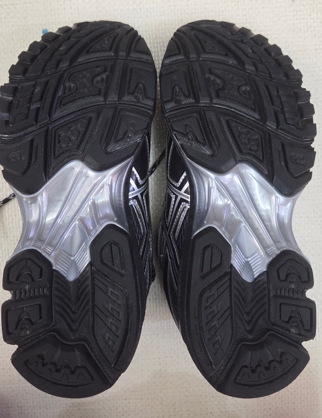 아식스 젤 님버스 10.1 블랙 퓨어 실버 240 상품이미지6