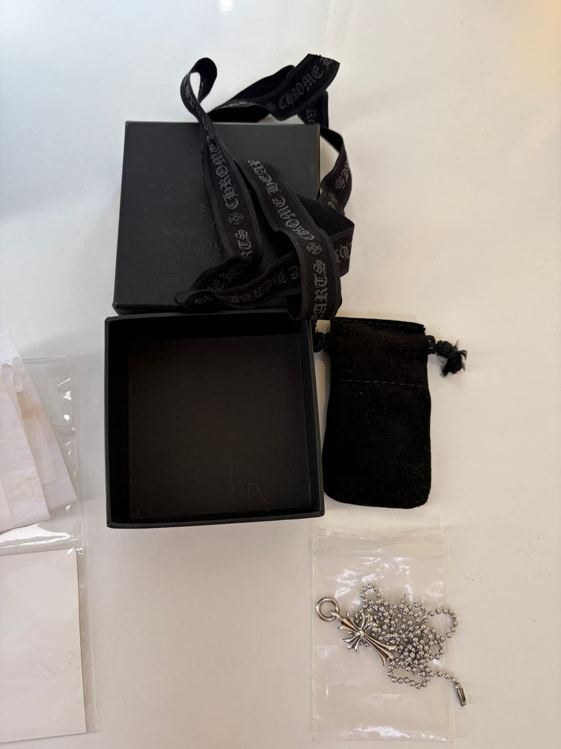 크롬하츠 타이니 크로스 참 상품이미지7