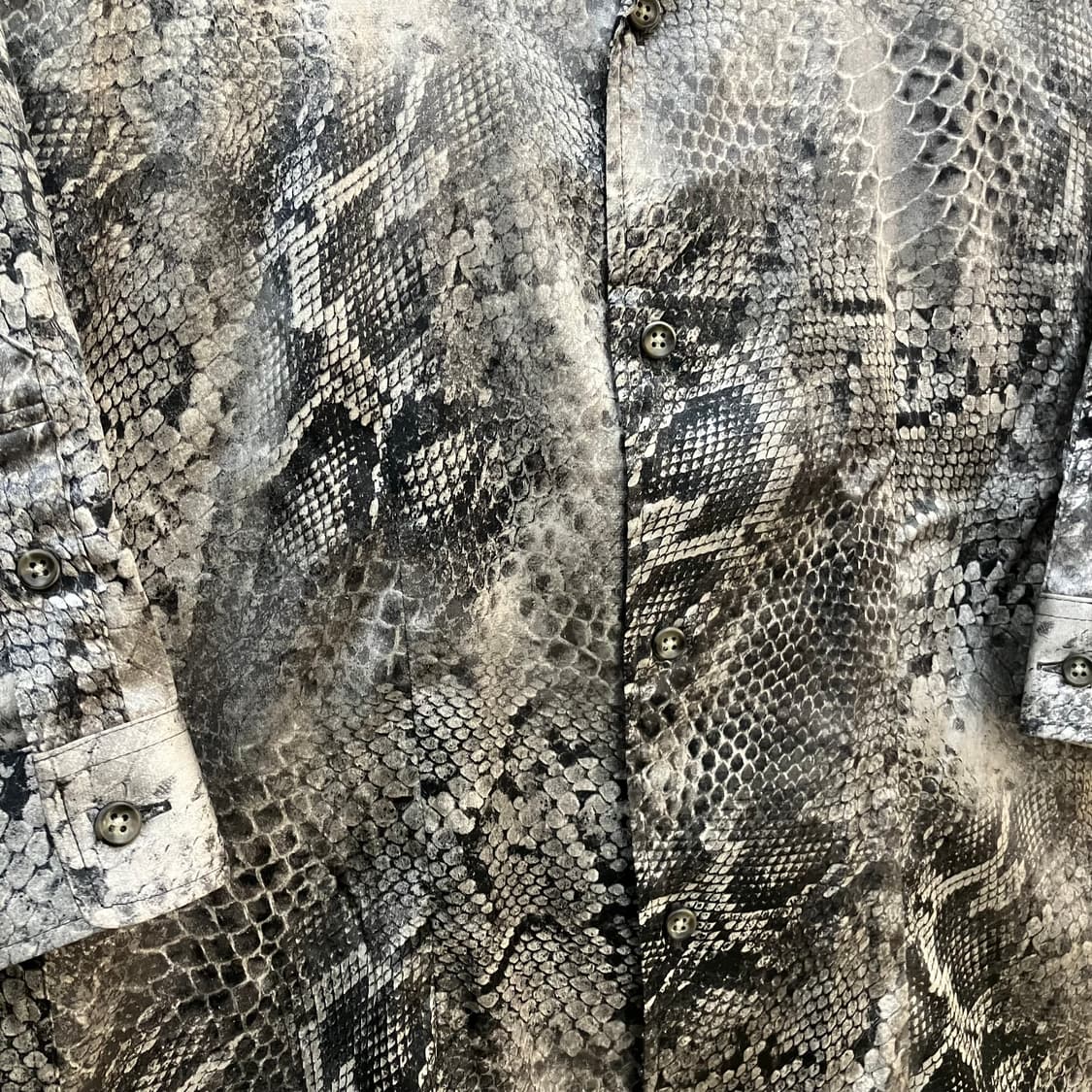 토네이도 마트 파이톤 뱀피 셔츠 L 상품이미지4