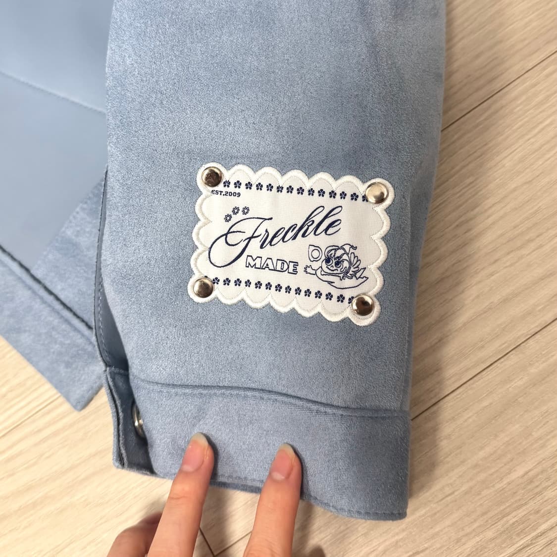 [새상품] 프레클 스터드 스웨이드 자켓 상품이미지2