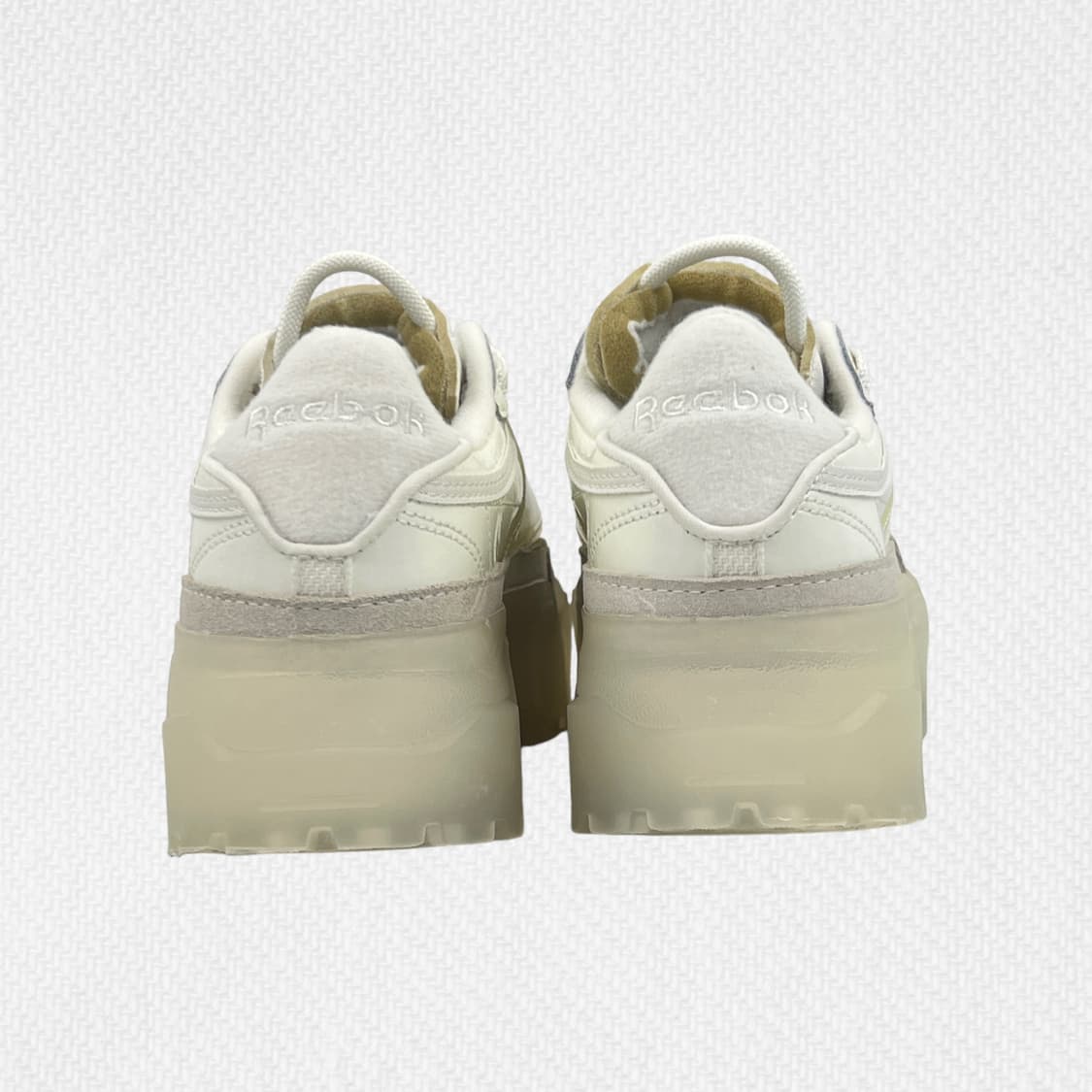 240 W 리복 x 카디비 클럽 C 상품이미지5