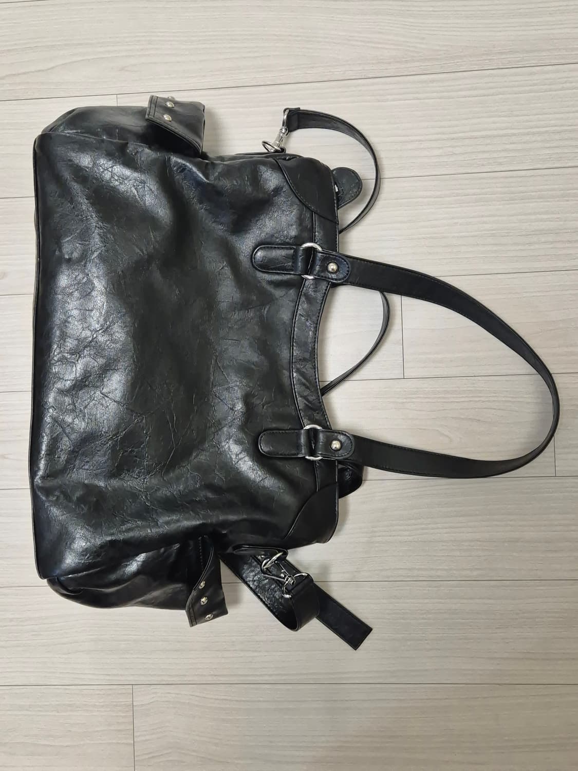 다이닛 STUD POCKET BIG BAG IN BLACK 상품이미지2