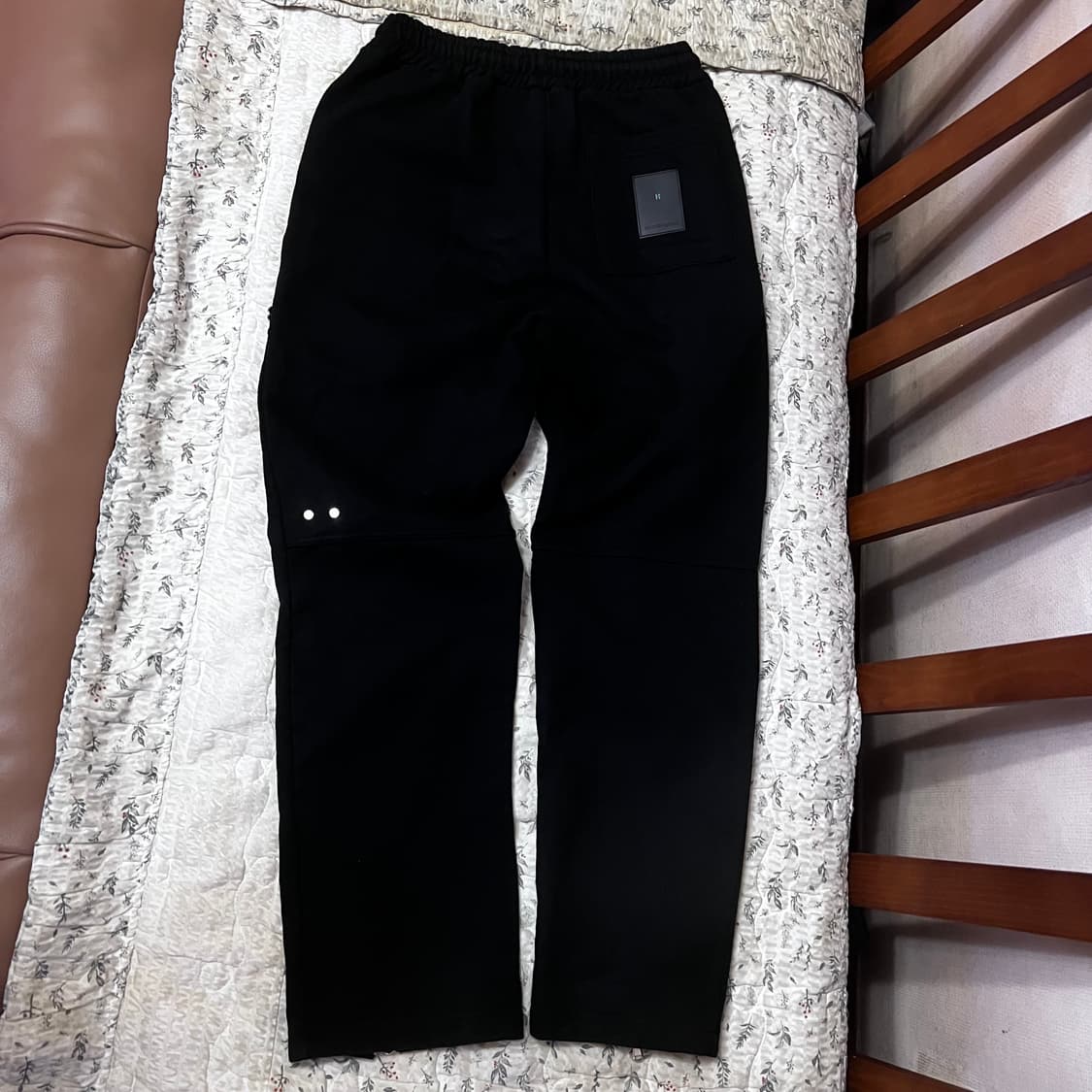 [L] 로어링가드 오블리크 지퍼 헤비 웨이트 팬츠 블랙 상품이미지2